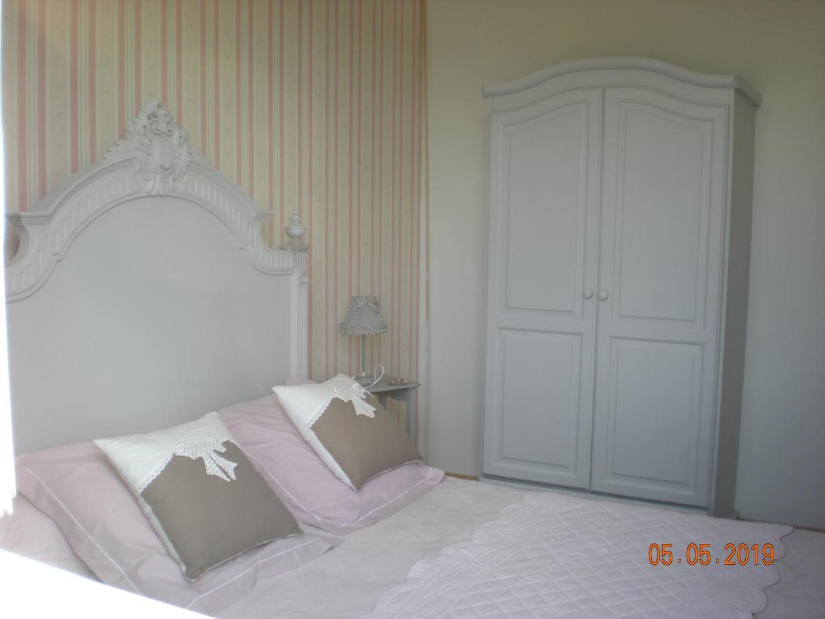 Gite De Grandcamp Maisy Exterior photo